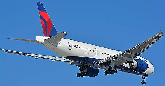 Delta Boeing 777-232LR N701DN, Phoenix Sky Harbor, November 6, 2016